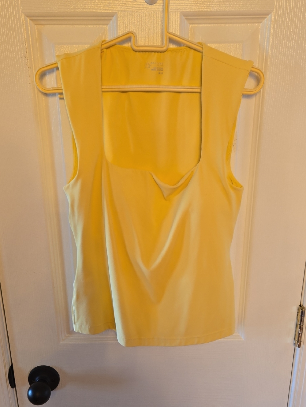 Offline By AERIE Scoop Neck Top Size M Built In Shelf Bra With Pads